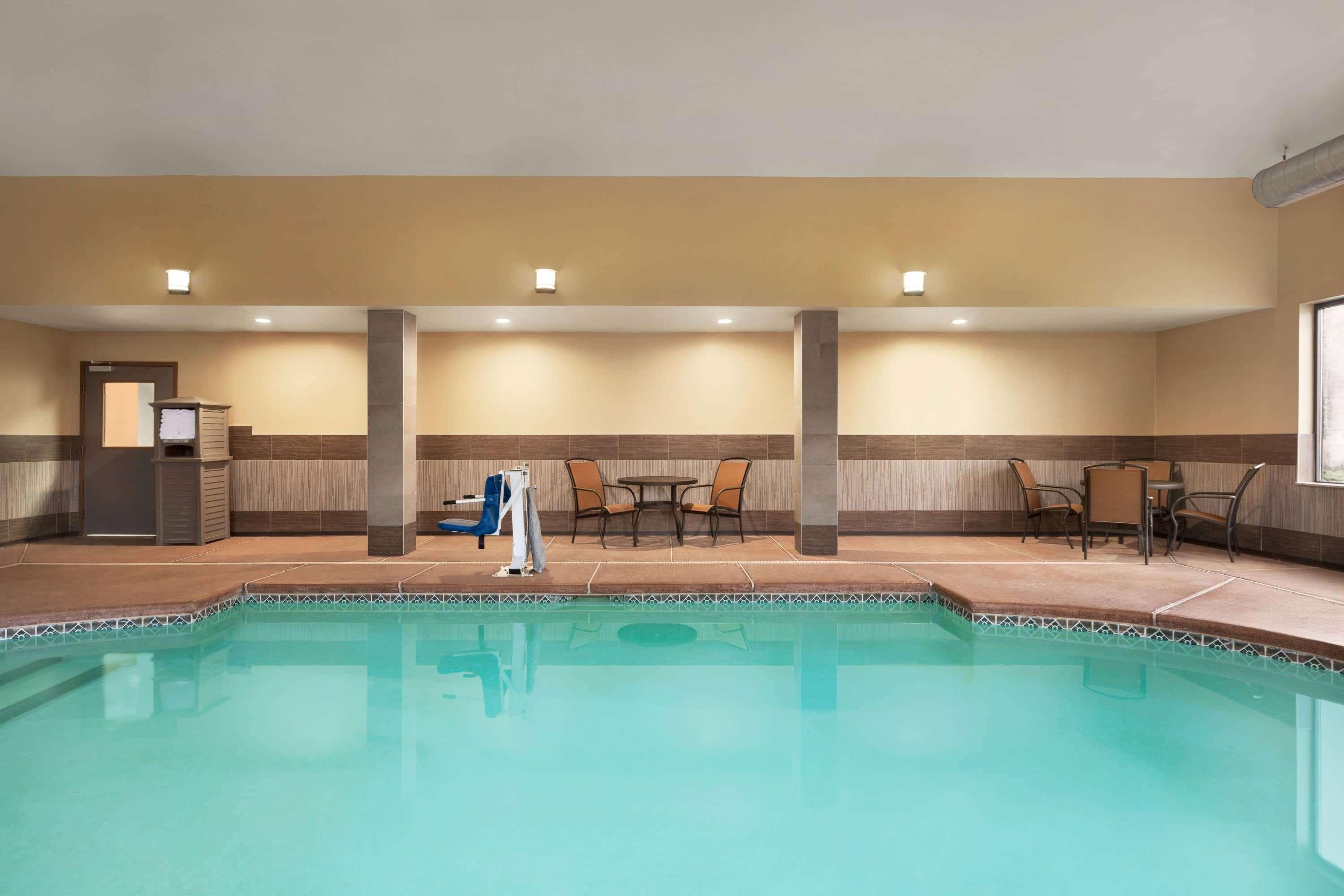 La Quinta By Wyndham Lackawanna Exterior photo